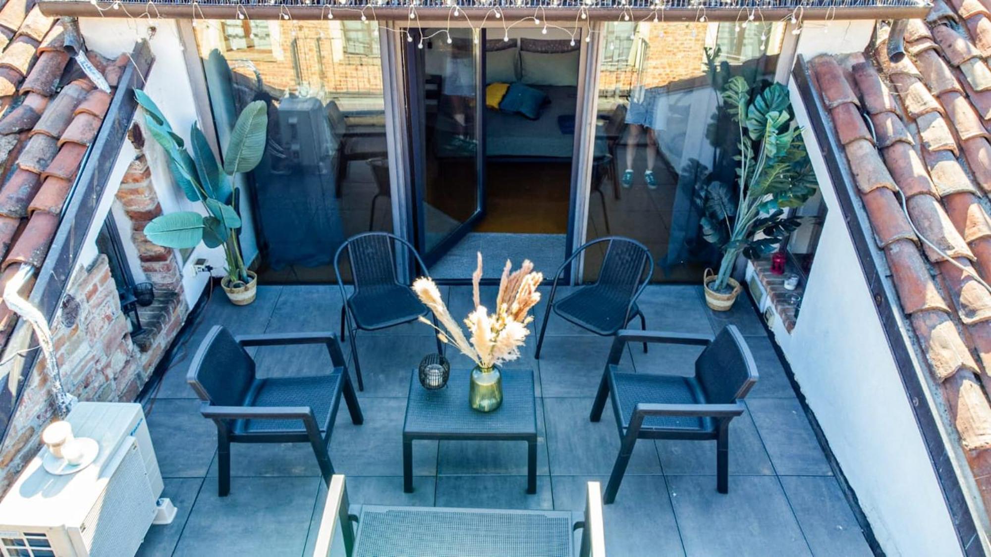 Centro storico-elegante appartamento con terrazza Asti Esterno foto